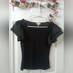 👍Black ruffle sleeve top size M